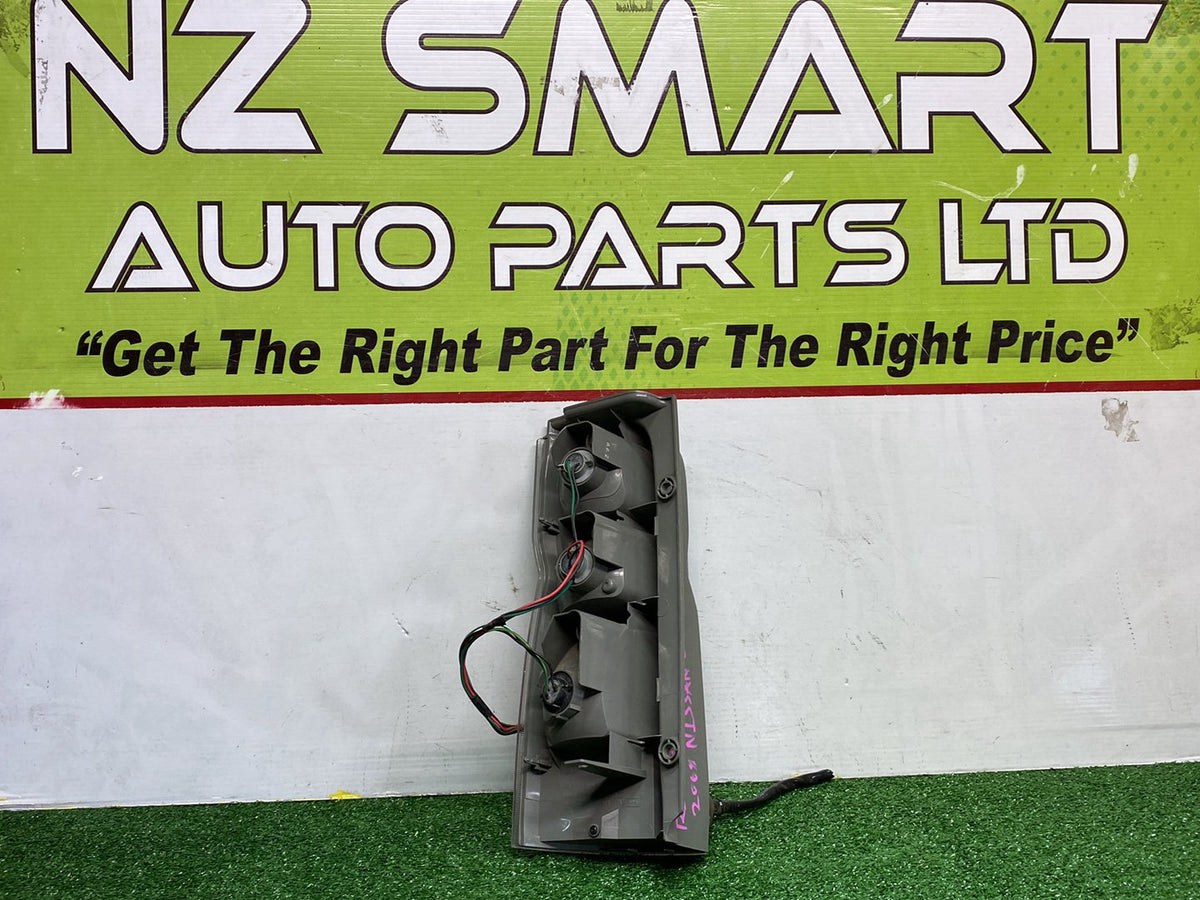 2008 Nissan Caravan - Right Taillight PN: 9994