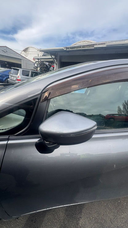 2014 Nissan Note E12  Dismantling For Parts