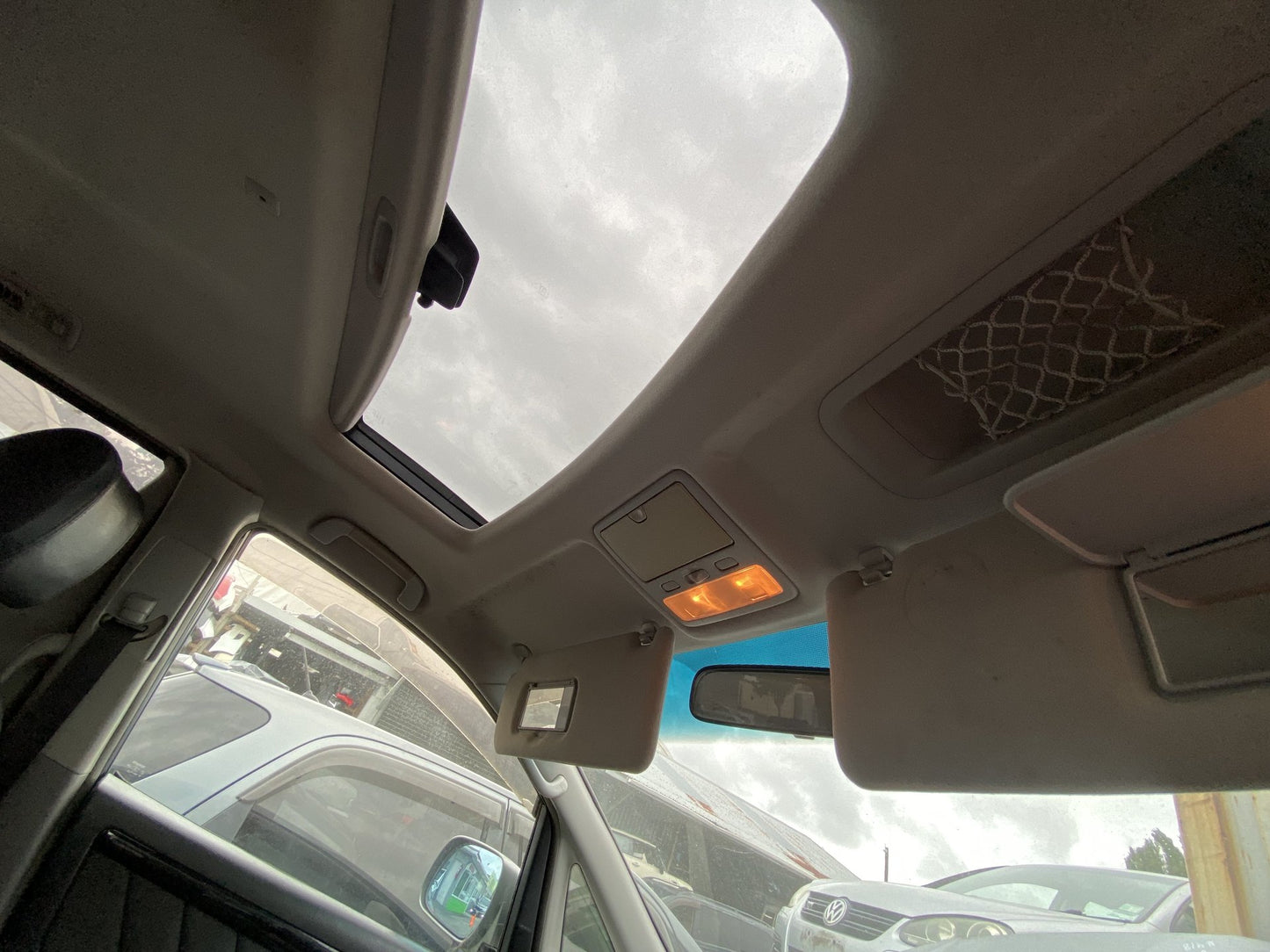 2005 Toyota Alphard ANH10 Dismantling For Parts