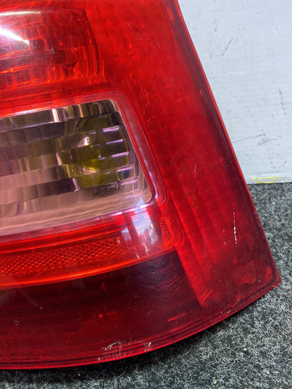 2003 Honda Civic - Right Taillight
