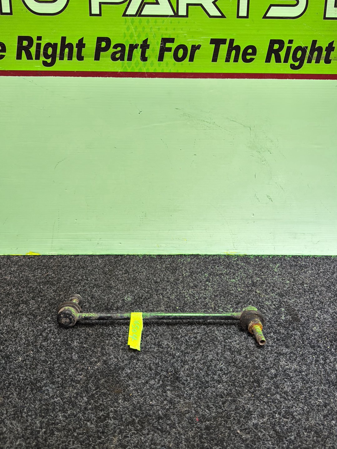 2014 Nissan Serena HFC26- Right Front Sway Bar Link PN: