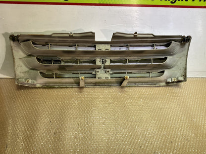 2002 Mitsubishi Pajero - Grille PN: see photos