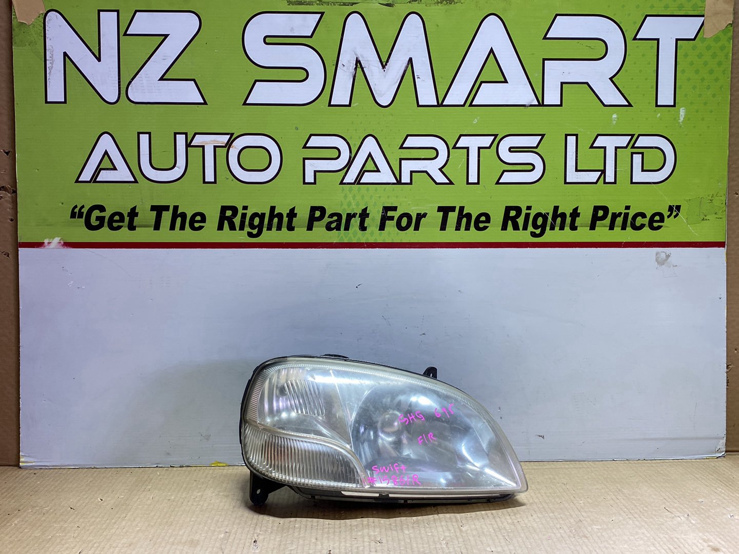 2004 Suzuki Swift HT81S - Right Headlight PN: P0361