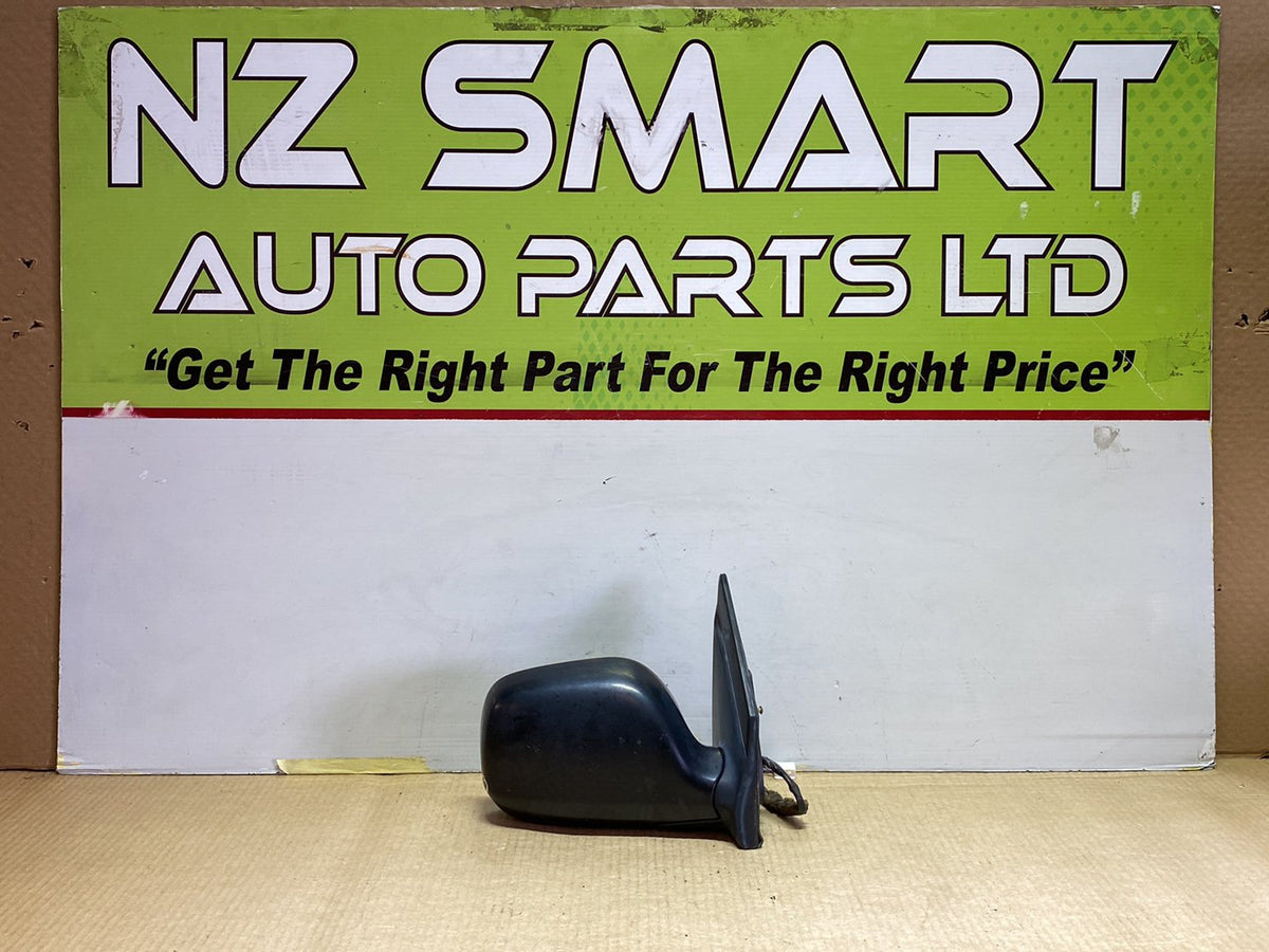 1996 Toyota Ipsum SXM10 - Right Door Mirror PN: 5 wires