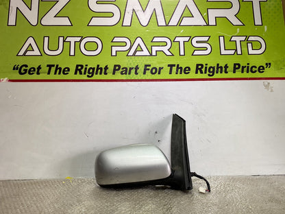 2006  Used Toyota Wish- Right Door Mirror PN: 5 wires