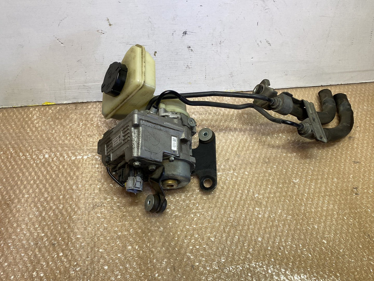 2011 Nissan Fuga - Brake Booster PN: 460071MG5B