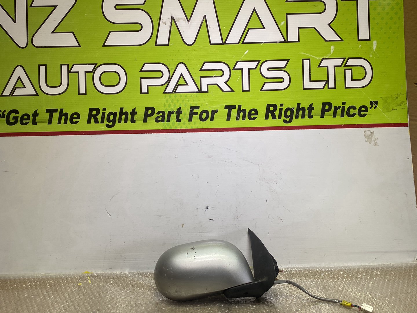 2004 Nissan March- Right Door Mirror PN: 5 wires