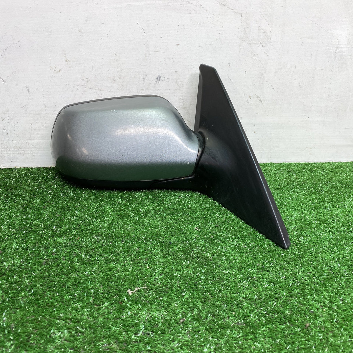 2007 Mazda Axela BK5P - Right Door Mirror/ PN: 5 pins
