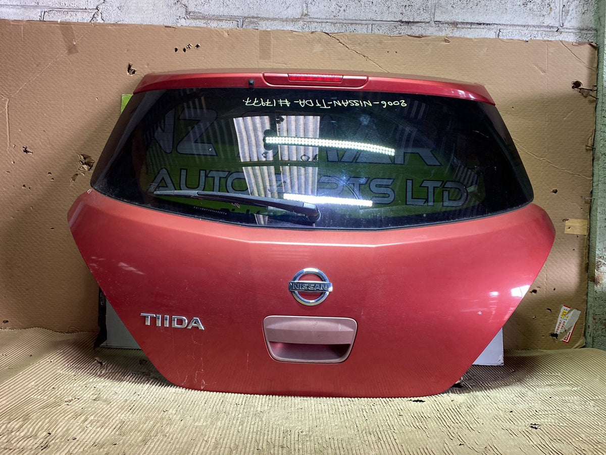 2006 Nissan Tiida- Tailgate PN: see photos