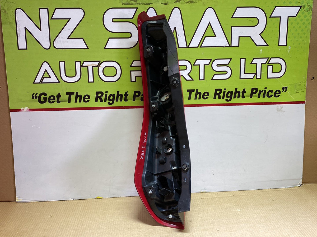 2011 Nissan X-Trail - Right Taillight PN: Koito 220- 23308