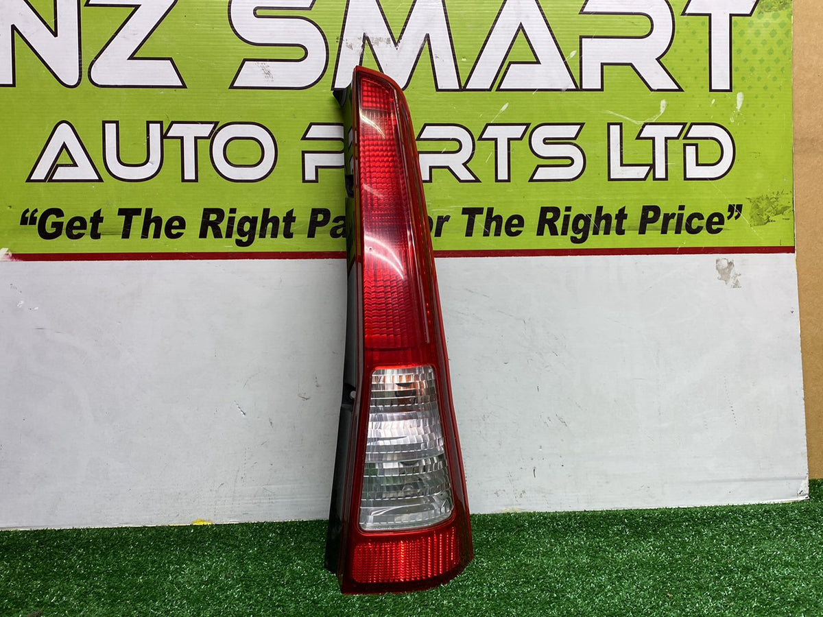 2003 Used Daihatsu Charade - Right Headlight PN: See photos