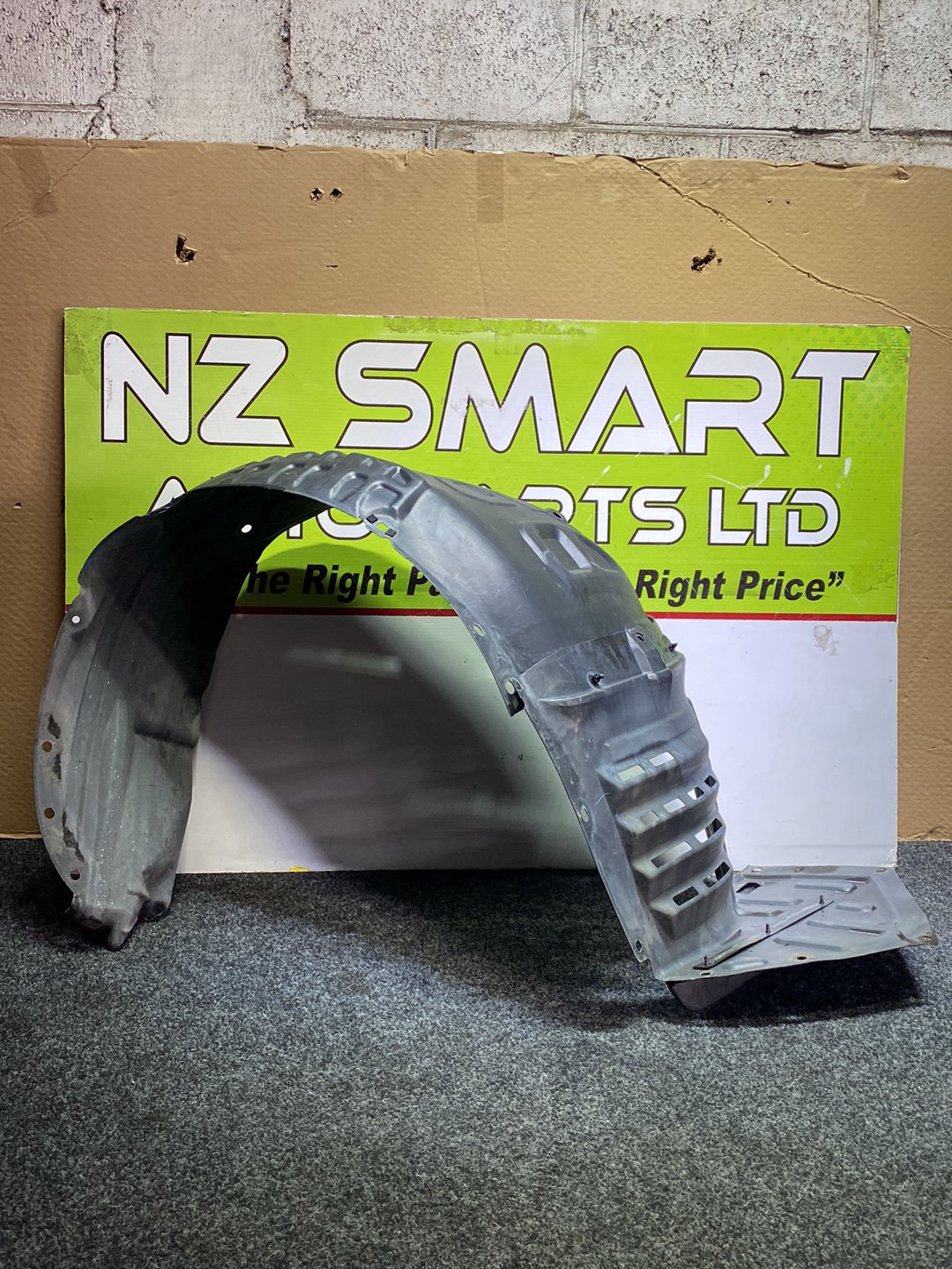 2005 Mazda RX-8 SE3P - Right Front Guard Liner