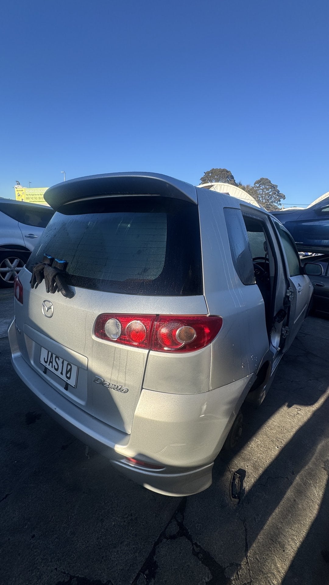 2004 Mazda Demio DY5W  Dismantling For Parts