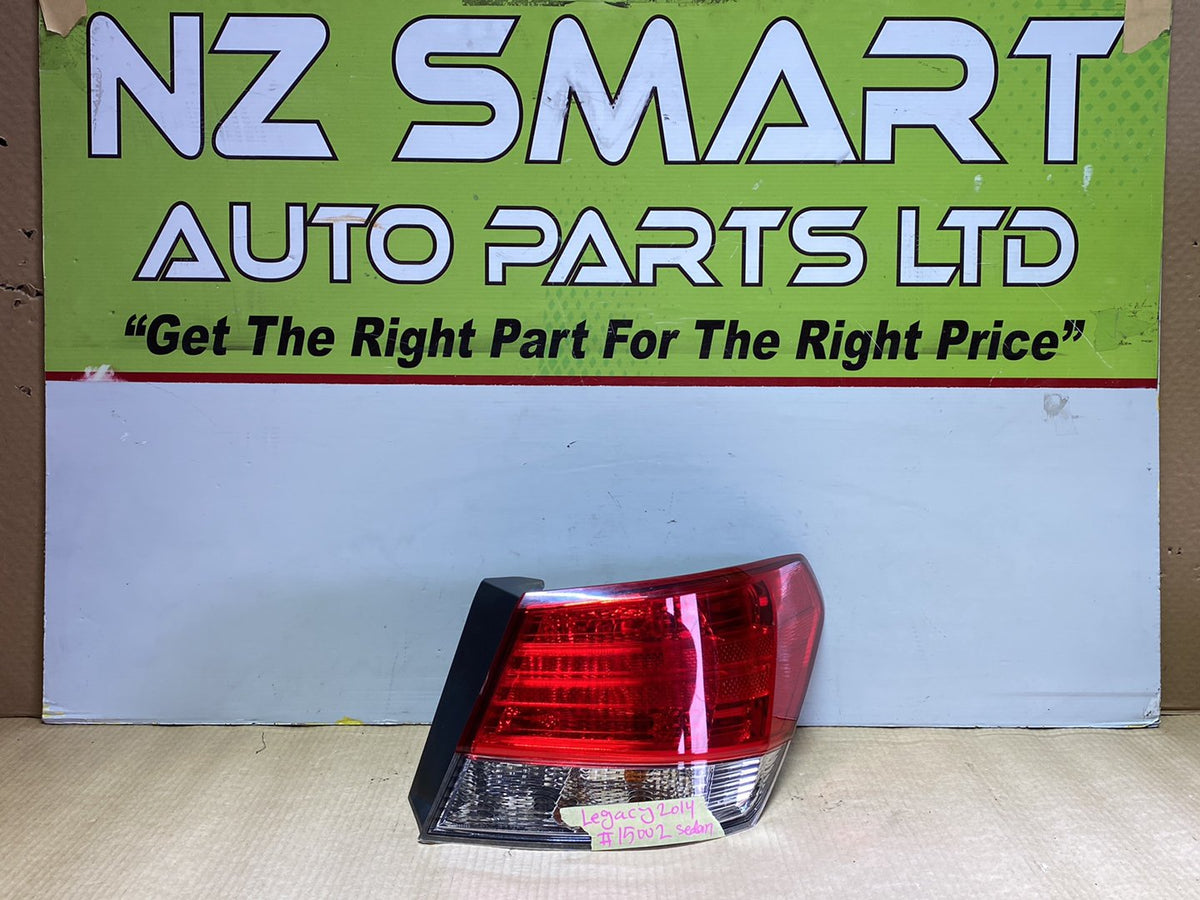 2014 Subaru Legacy BMM - Right Taillight PN: Koito 220-20068