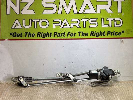 2016 Nissan Juke YF15 - Wiper Motor PN: 288001KE0C