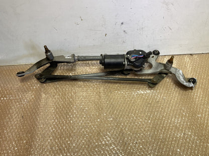 2013 Nissan Fuga - Wiper Motor PN: Wiper Iinkage