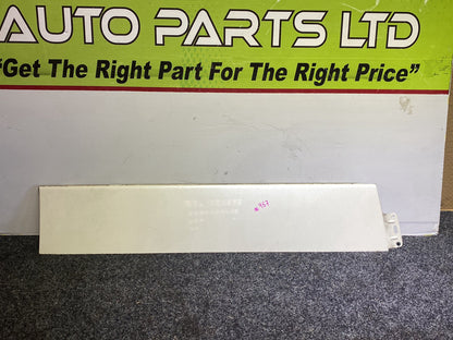 2006 Toyota Voxy AZR60 - Left Rear Corner Panel