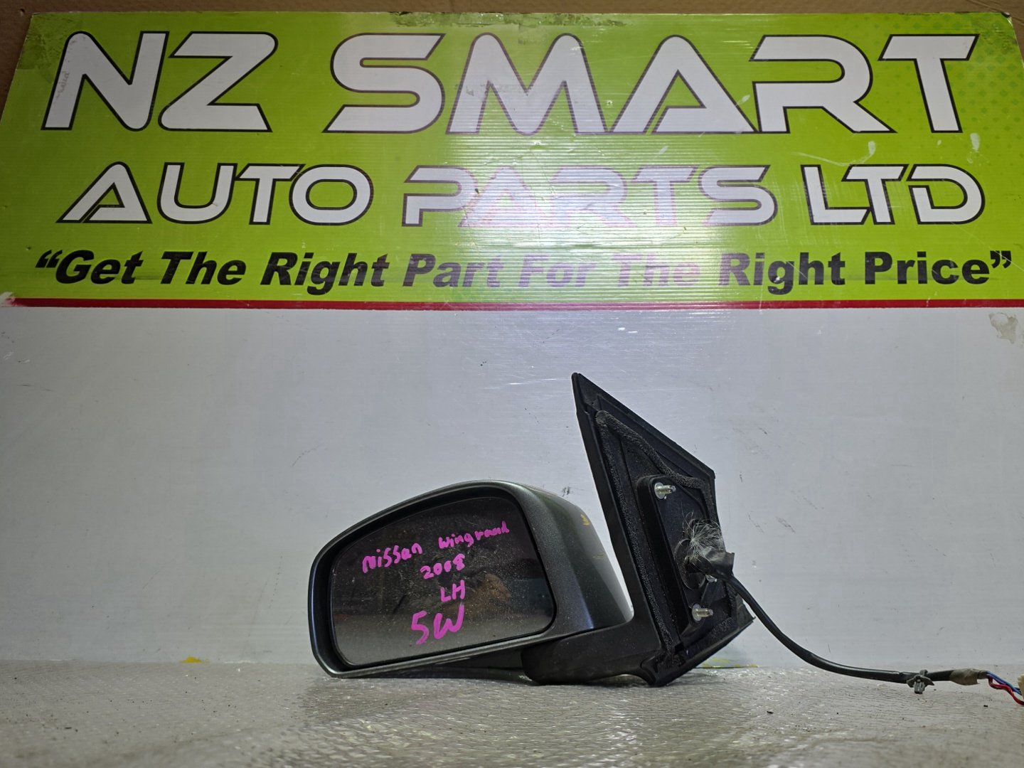 2008 Nissan Wingroad- Left Door Mirror PN: 5 wires