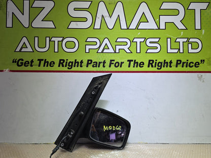 2008 Nissan Serena - Right Door Mirror PN: 7 wires