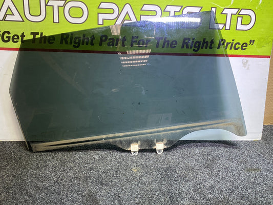 2006 Honda Odyssey - Right Rear Door Glass PN: Tint Number M2L3
