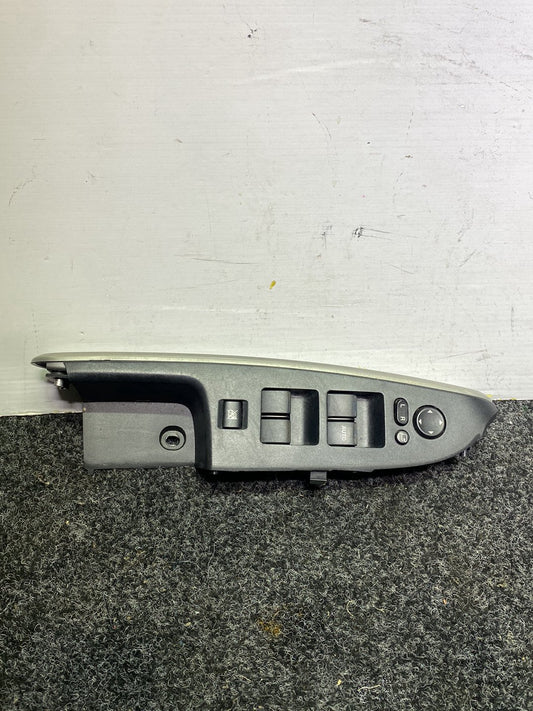 2010 Mazda Demio - Master Power Window Switch