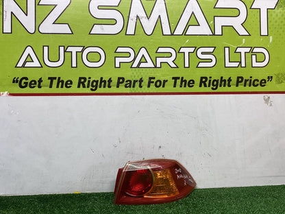 2008 Mitsubishi Galant - Right Taillight PN: P5613