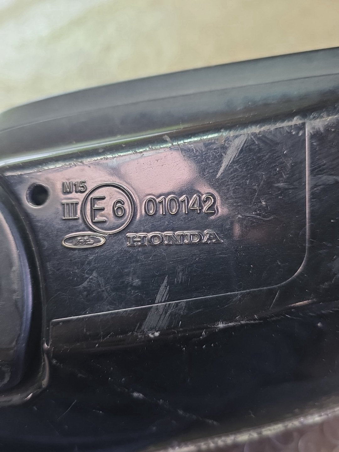 2004 Honda Accord- Right Door Mirror PN: 7 wires