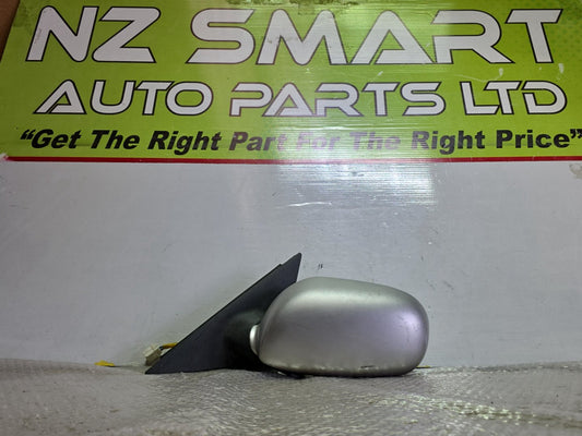 2003 Nissan Stagea- Left Door Mirror PN: 5 wires