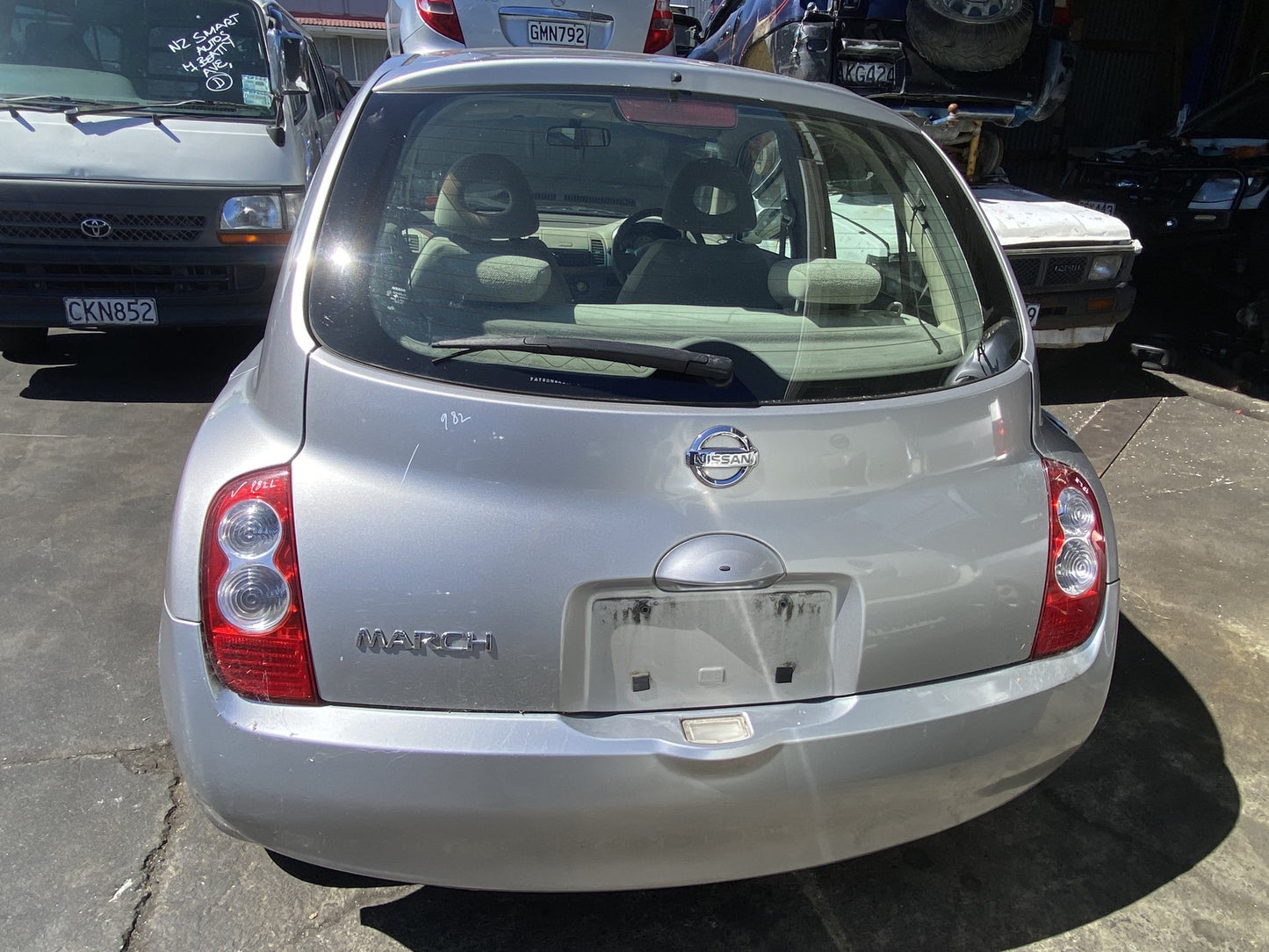 2006 Nissan March AK12  Dismantling For Parts