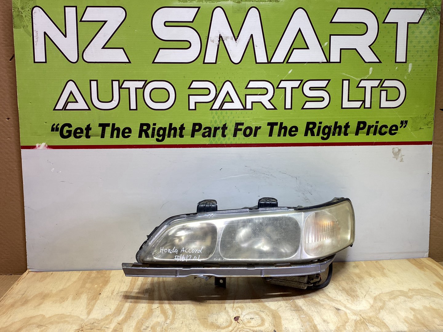 2000 Honda Accord CL3 - Left Headlight PN: STANLEY R7637