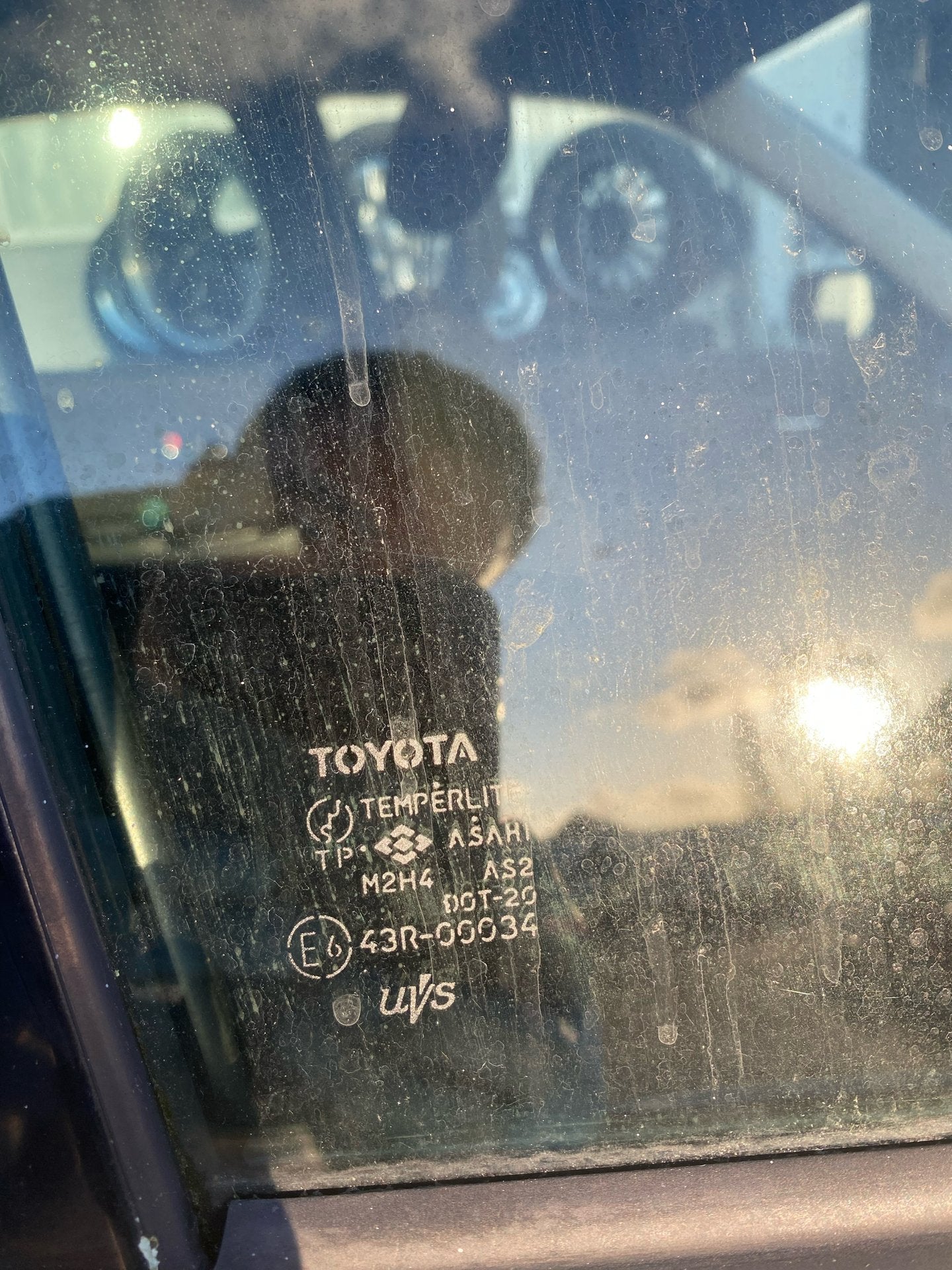 2001 Toyota Altezza RS200 GXE10  Dismantling For Parts