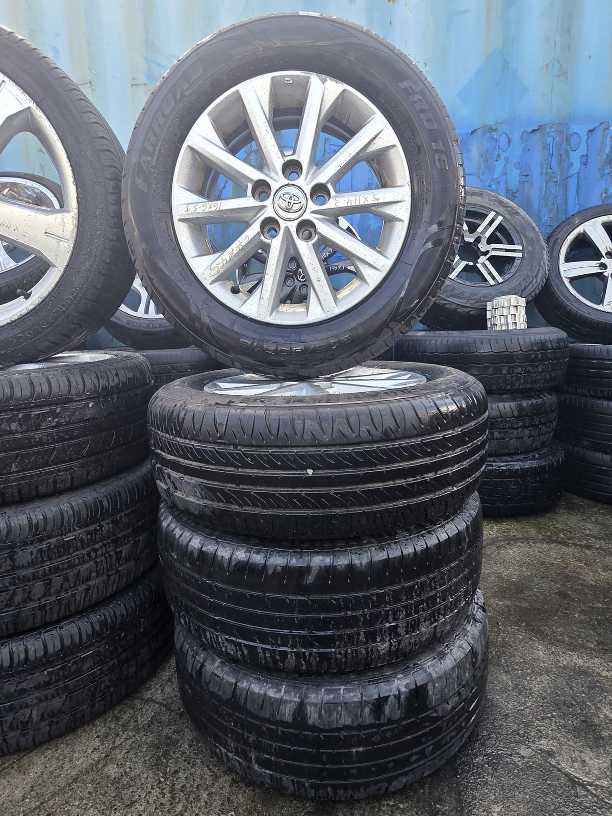 Toyota - Mag Wheel Set PN: Stud Pattern 5x114.3/ Wheel Size 16x6.5JJ/ Offset 45