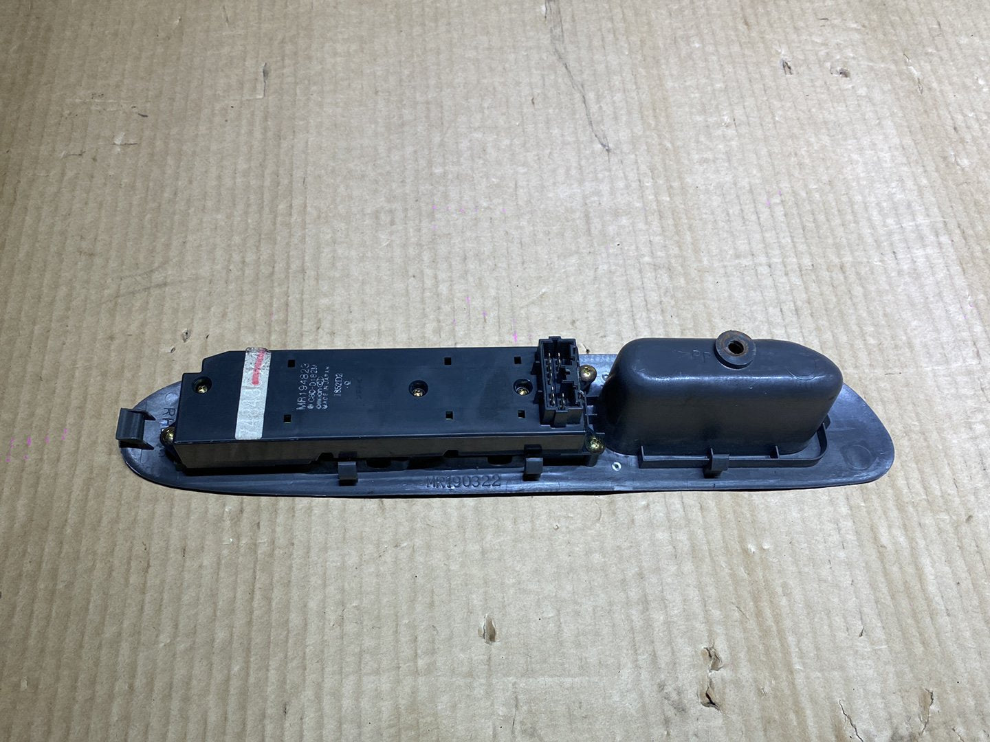 2002 Mitsubishi Lancer - Master Power Window Switch PN: MR194823