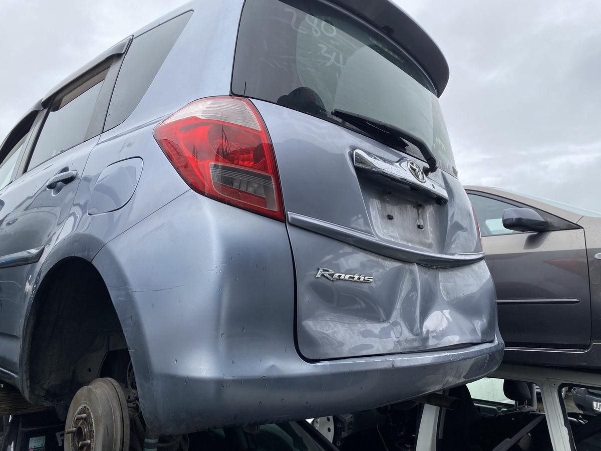 2005 Toyota Ractis NCP100 Dismantling For Parts