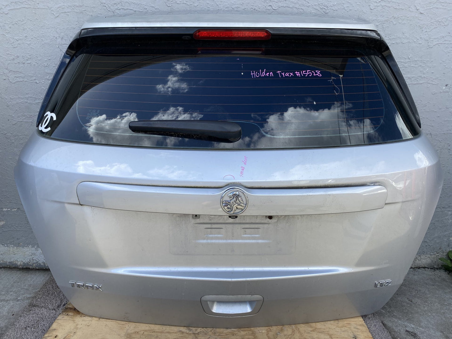 2015 Holden Trax - Tailgate Shell