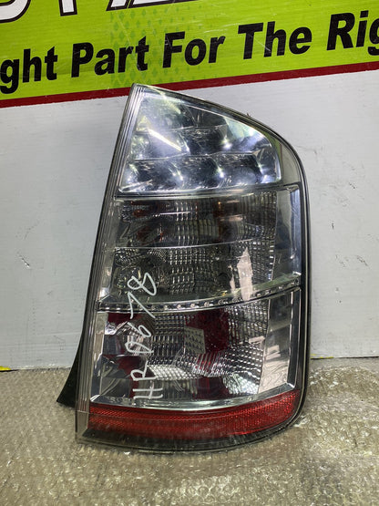2006 Toyota Prius- Right Taillight PN: 8155147080