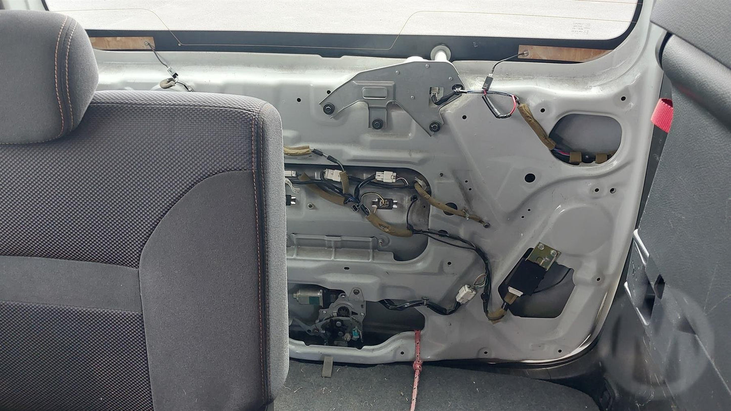 2010 Nissan Serena CC25 Dismantling For Parts