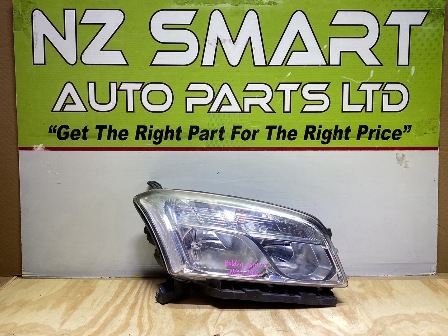 2013 Holden Captiva - Right Headlight