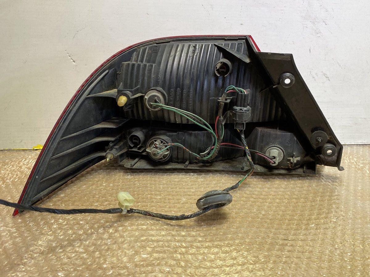2001 Mitsubishi Lancer- Right Taillight PN: MR971486