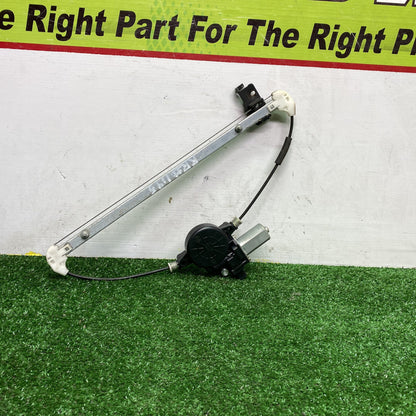 2009 Mazda Axela BLEFW - Right Rear Window Regulator BBM472590/ Motor D01G5858XB