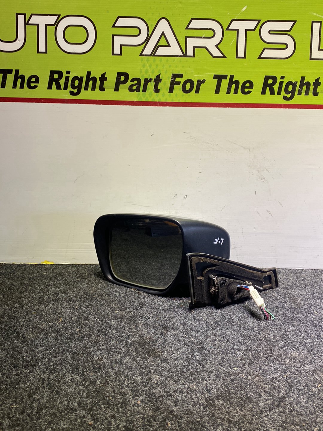 2006 Mazda Premacy - Left Door Mirror PN: 5 wires