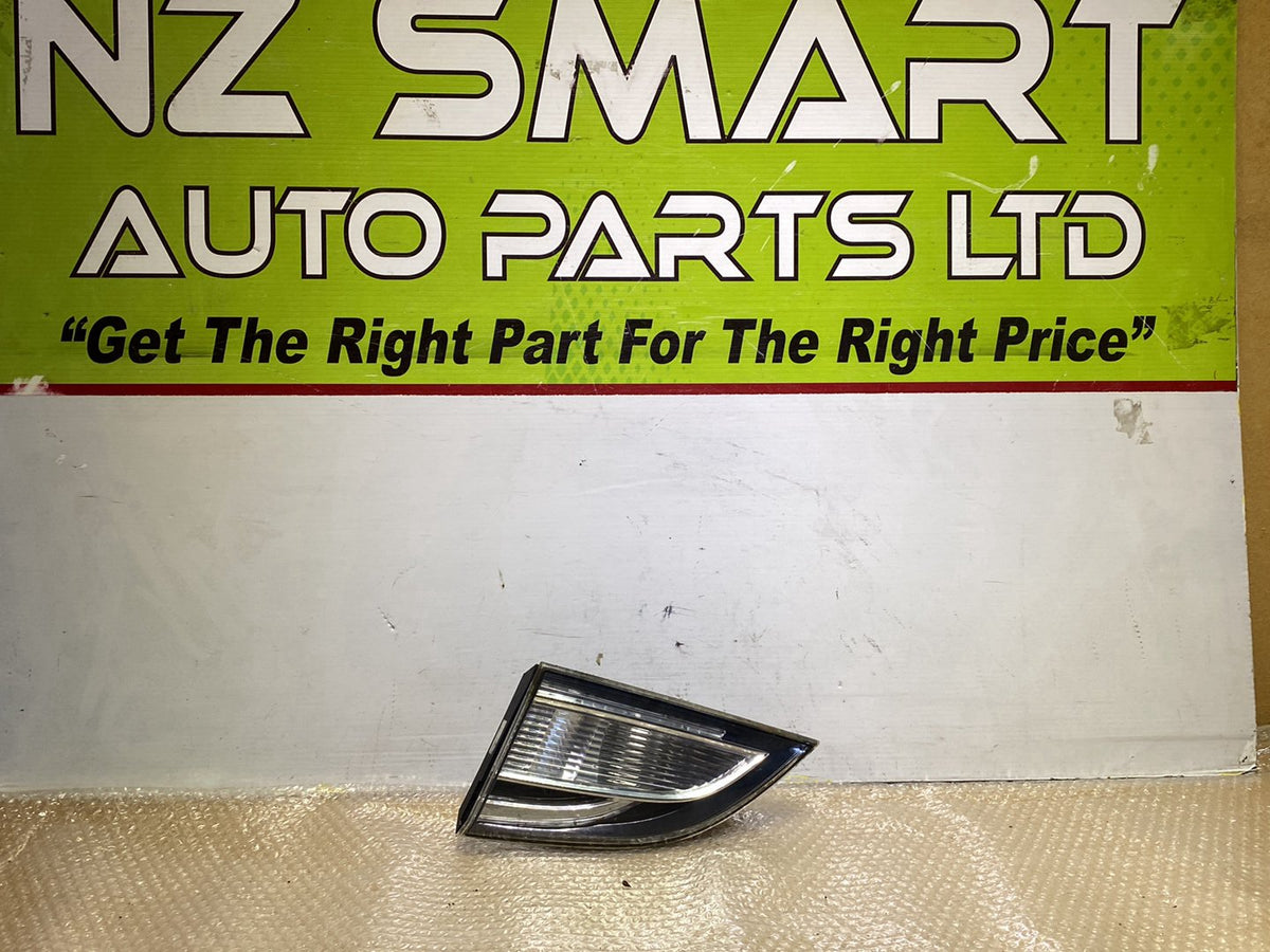 2008 Mazda Atenza - Right Boot Light PN: G33P513F0F