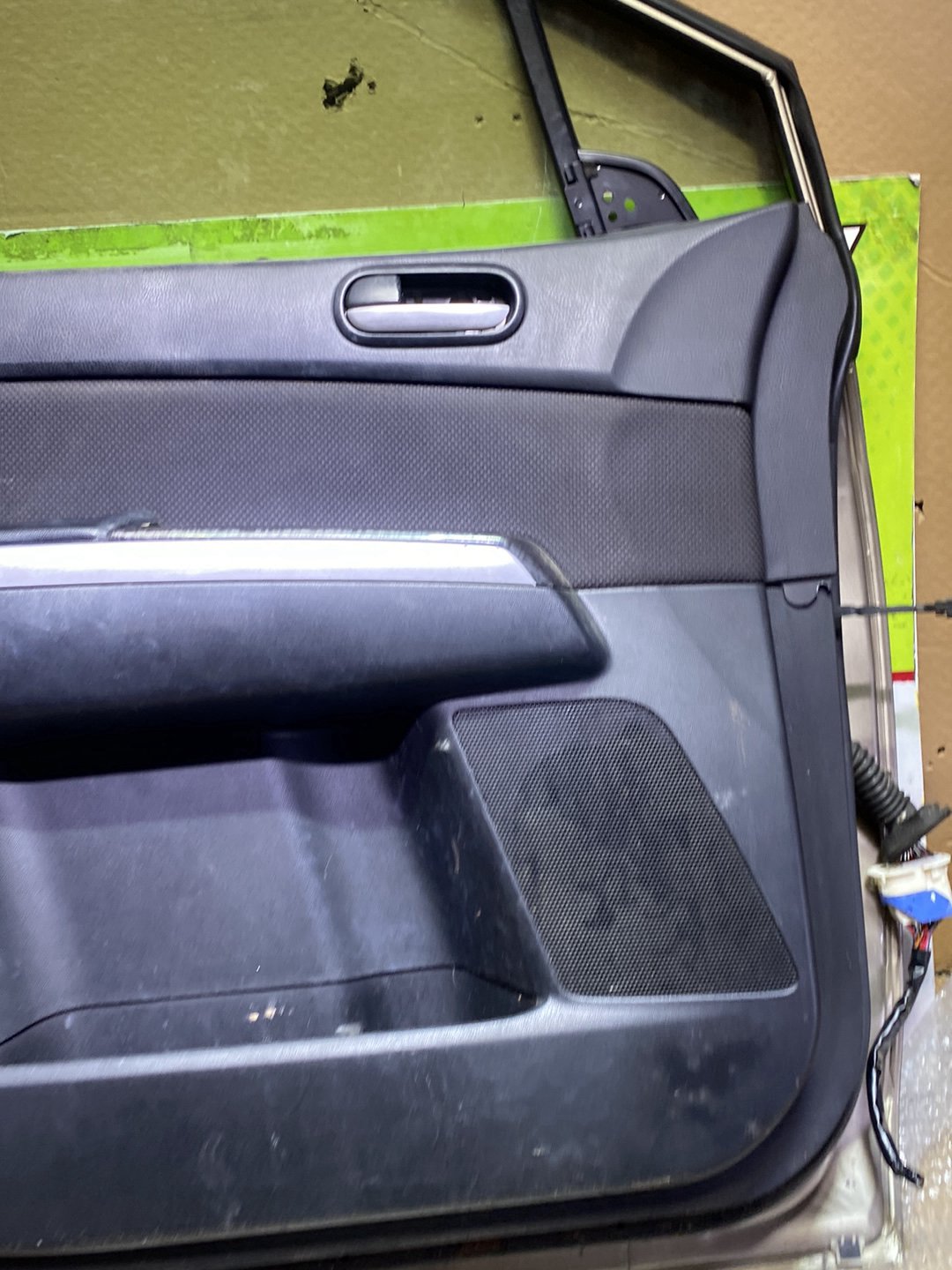 2007 Mazda MPV- Left Front Door PN: see photos