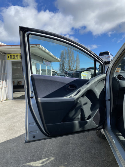 2007 Toyota Vitz SCP90