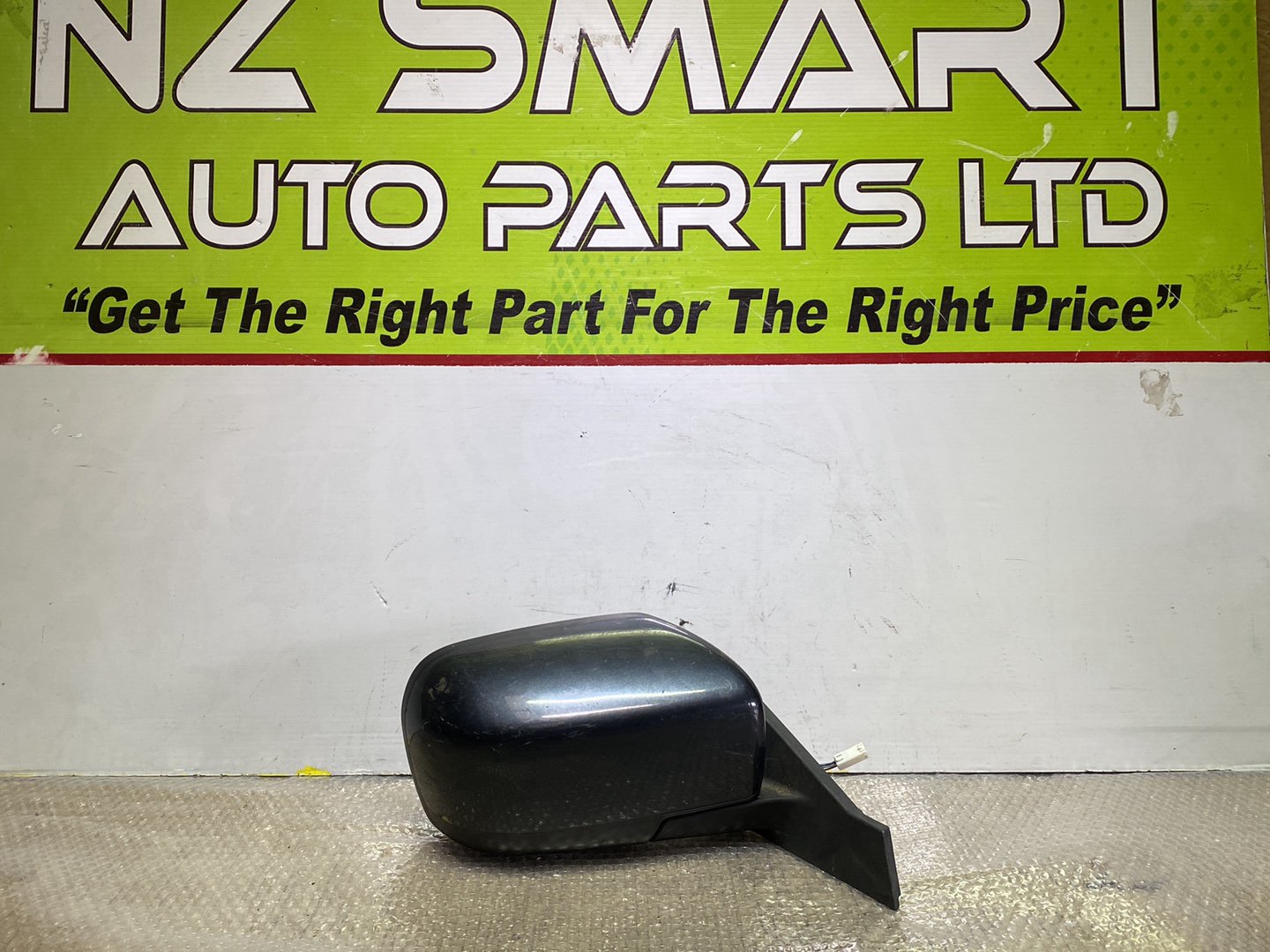 2006 Mazda Premacy- Right Door Mirror PN: 4 wires
