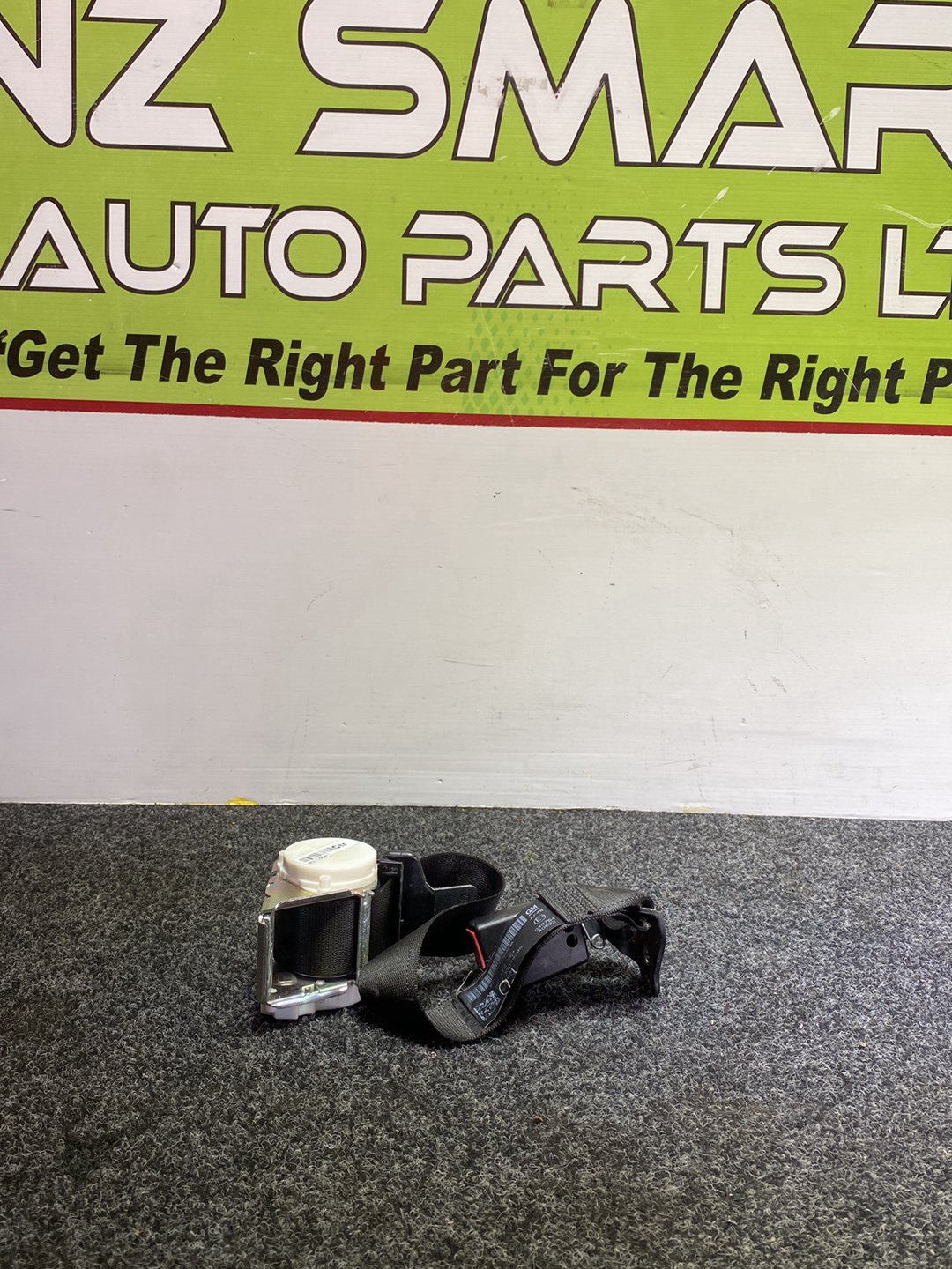 2010 Holden Commodore - Rear Centre Seat Belt PN: 92 172 264