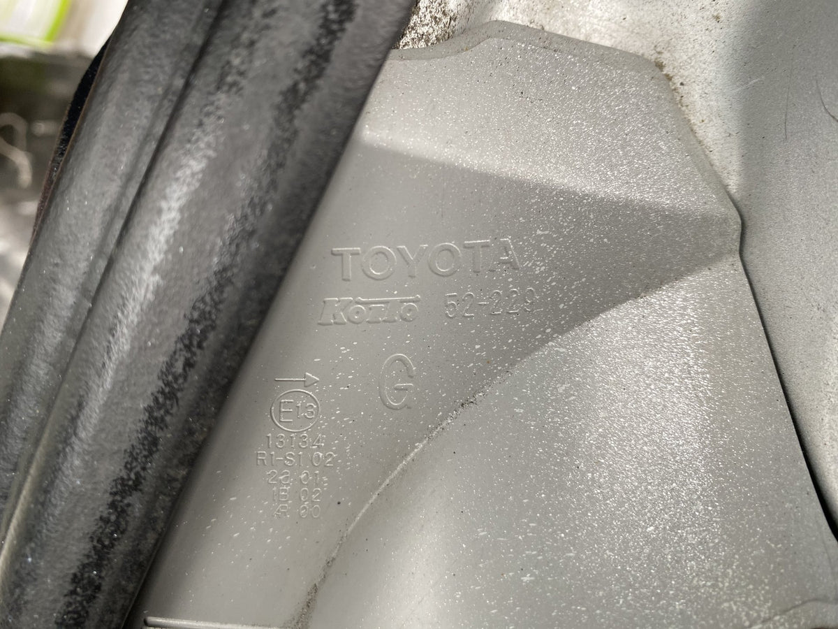 2014 Toyota Yaris YR- Dismantling For Parts