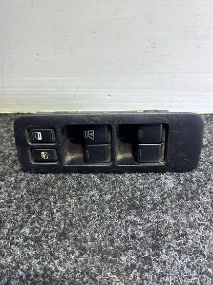 2008 Nissan Dualis- Master Power Window Switch PN: 25401 JD02D
