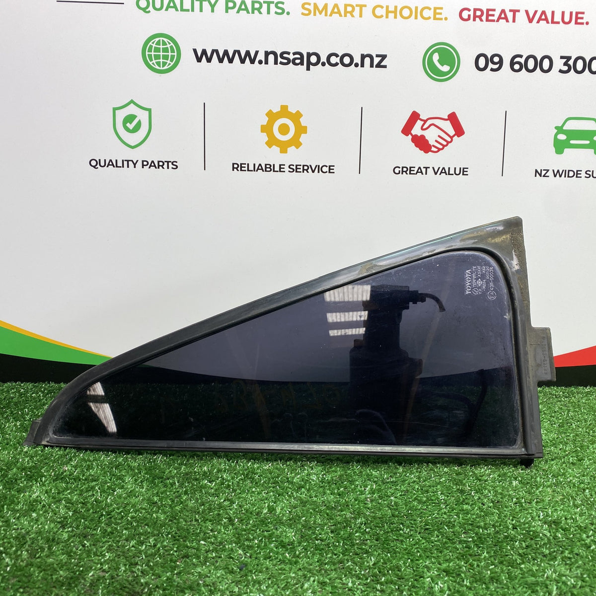 1994 Toyota Hilux Surf - Used Left Rear Quarter Door Glass PN: M284