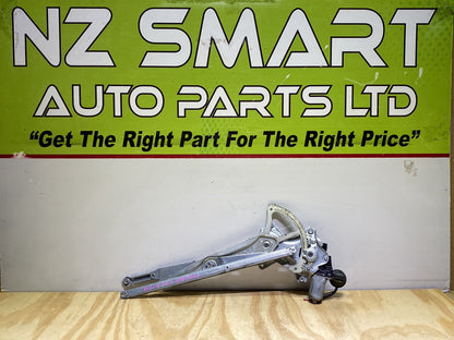 2007 Toyota Auris - Left Front Window Regulator/Motor